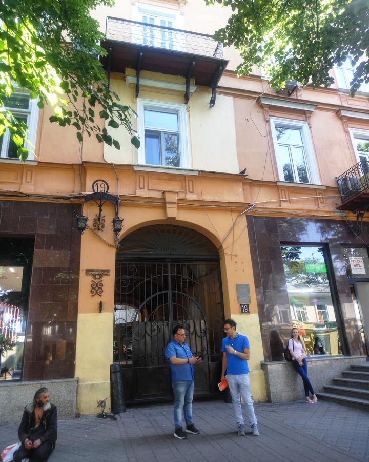 Apartment On Derybasivska 19 Odessa Exterior photo